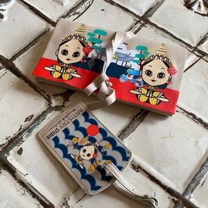 Artistry studio brush holder and luggage tag